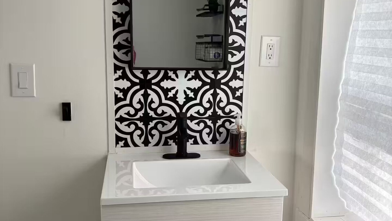 Photo of Bathroom in Warren