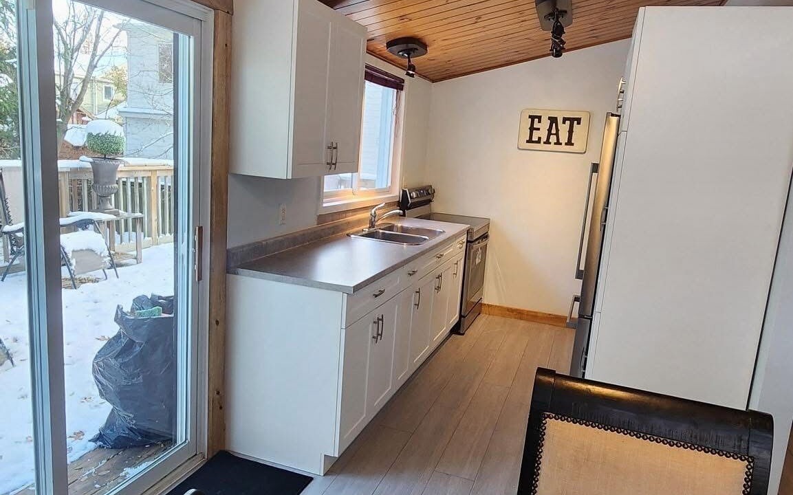 Photo of Kitchen in Grand Bend