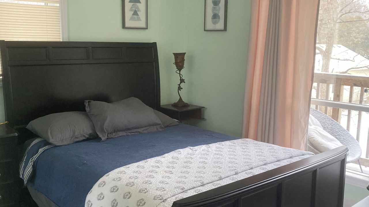Photo of Bedroom in Grand Bend