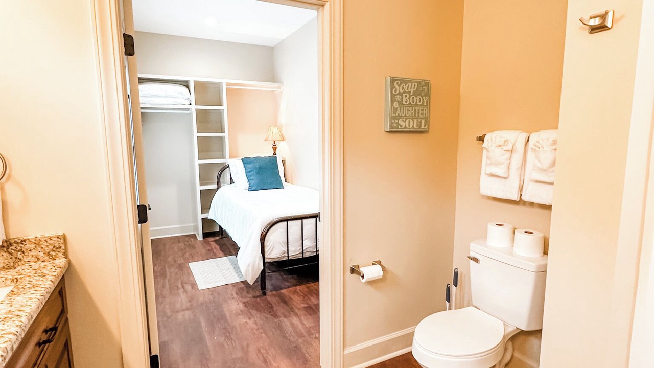 Photo of Bedroom in Woodlawn