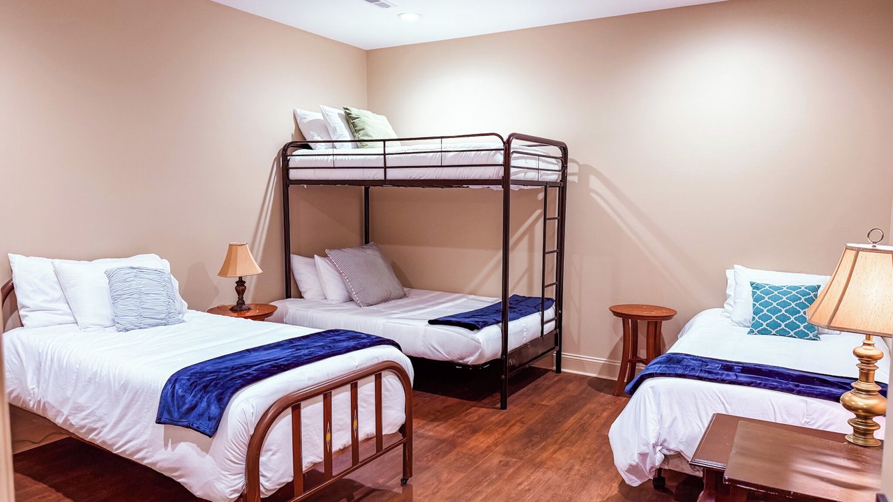 Photo of Bedroom in Woodlawn