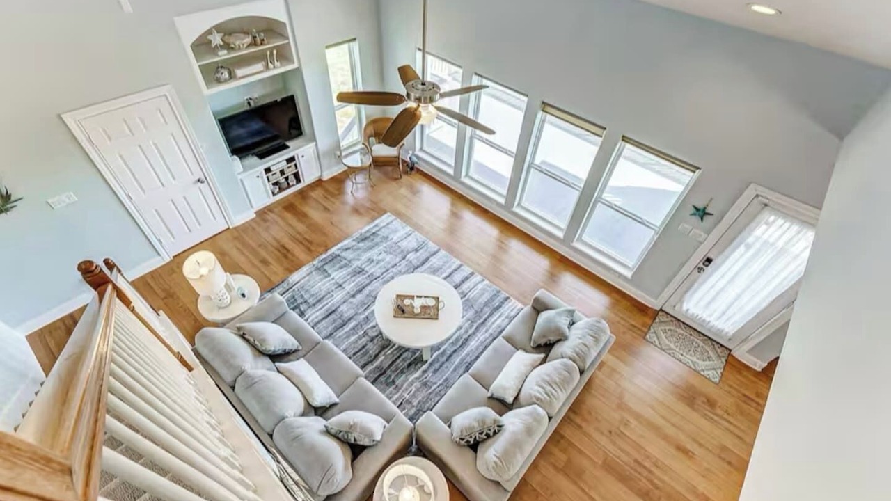 Photo of Livingroom in Indian Beach