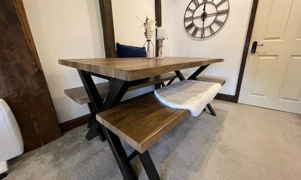 Photo of Livingroom in East Grinstead