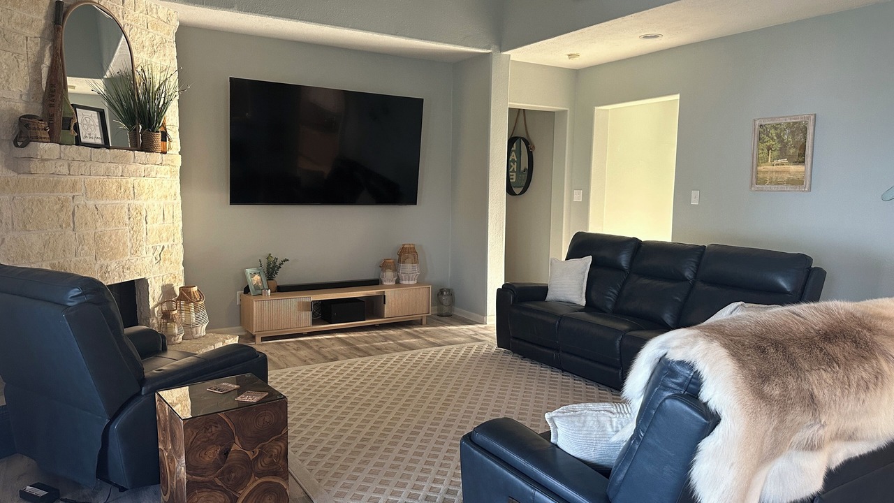 Photo of Livingroom in West Livingston