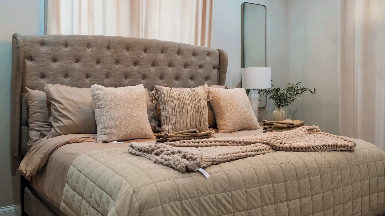 Photo of Bedroom in East Garfield Park