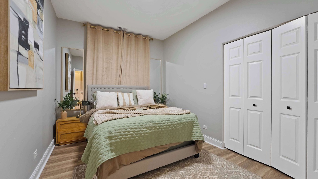Photo of Bedroom in East Garfield Park