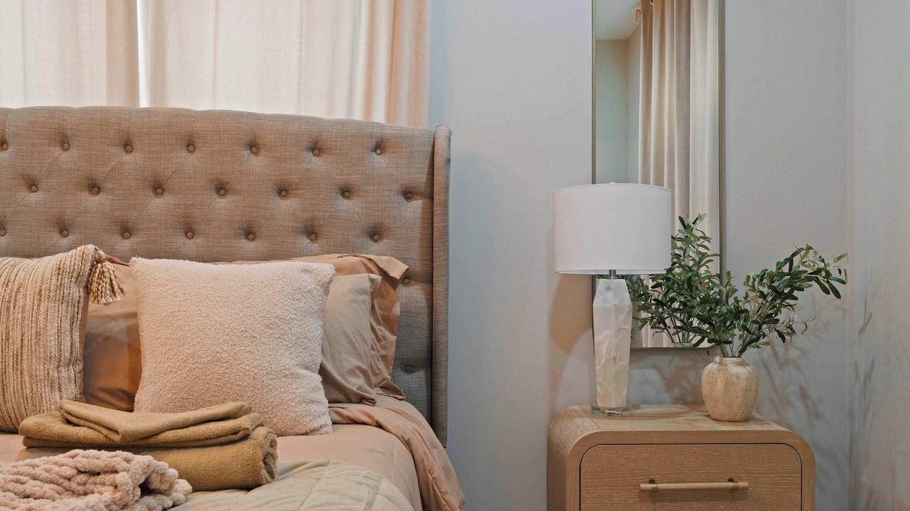 Photo of Bedroom in East Garfield Park