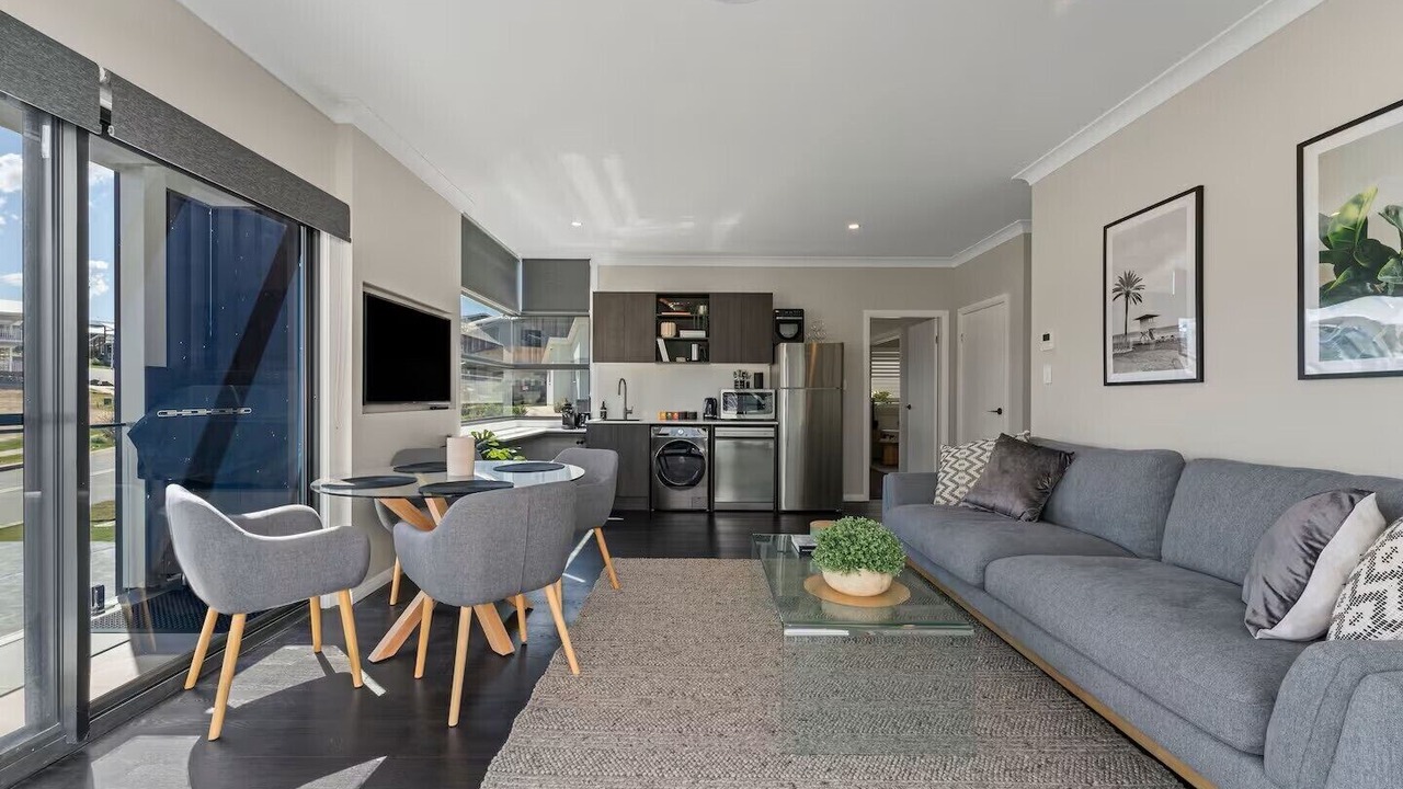 Photo of Others in Catherine Hill Bay