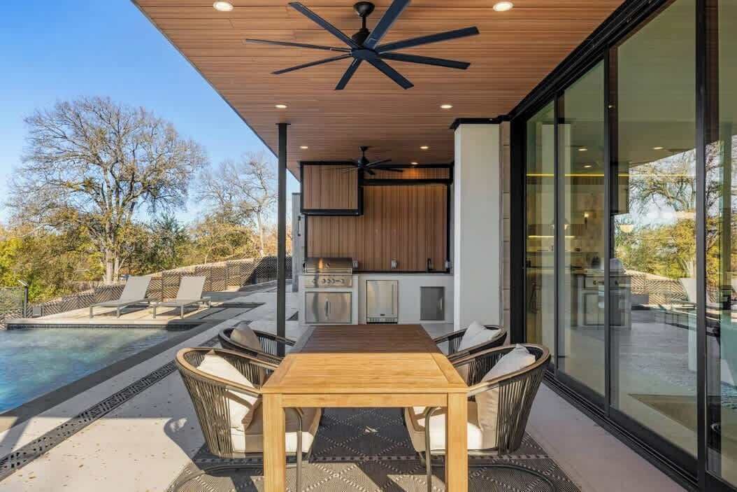 Photo of Outdoor in Barton Hills