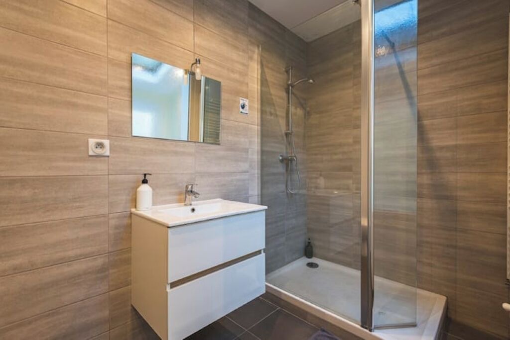 Photo of Bathroom in Centre Erlon