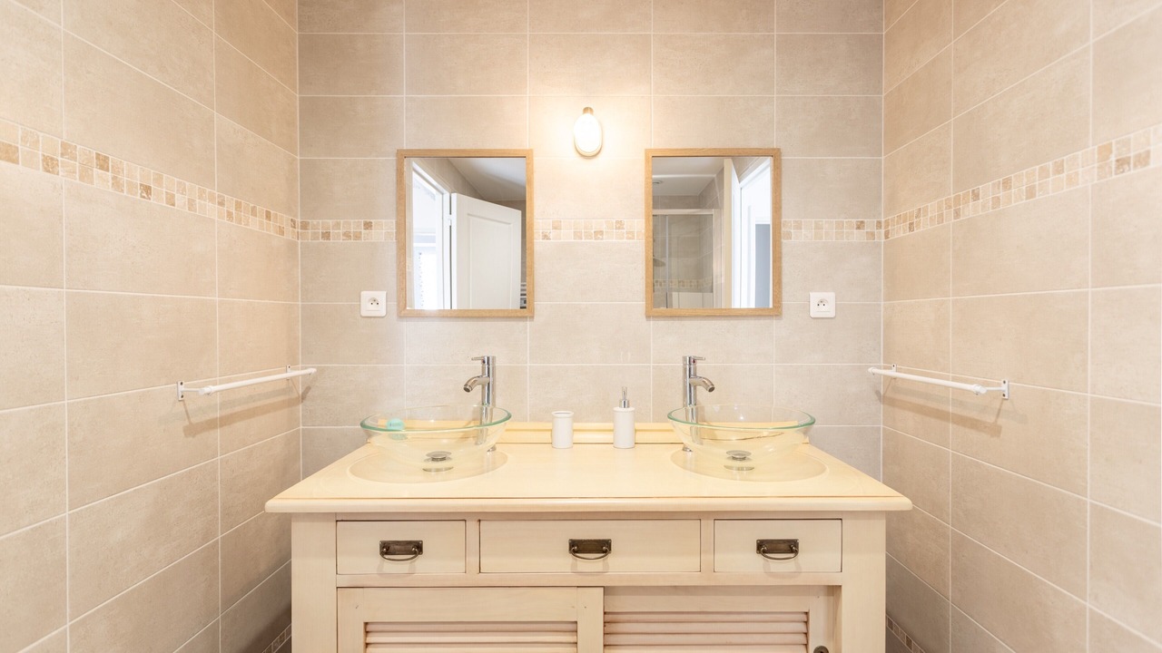 Photo of Bathroom in Dognen