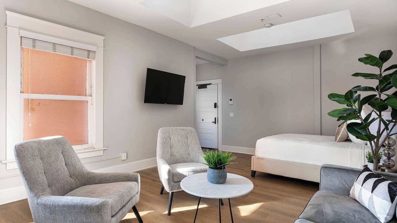 Photo of Bedroom in Gaslamp Quarter