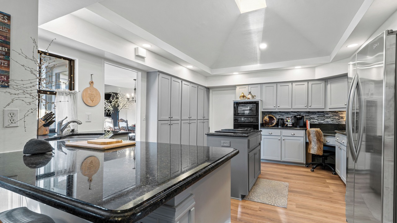 Photo of Kitchen in Far North Dallas