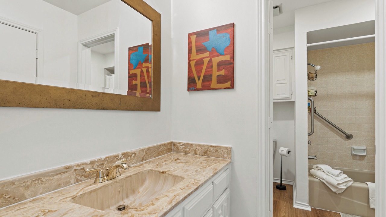Photo of Bathroom in Far North Dallas