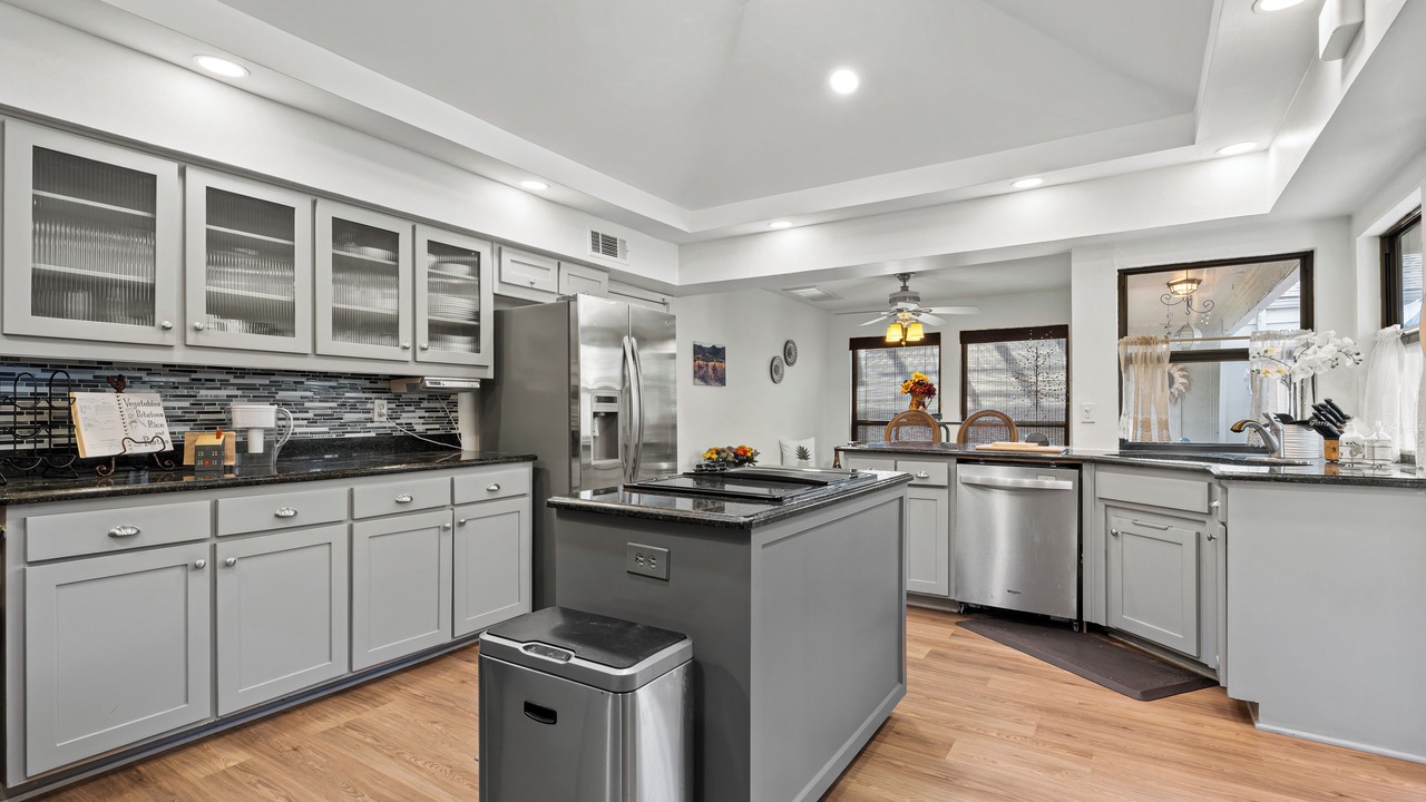 Photo of Kitchen in Far North Dallas