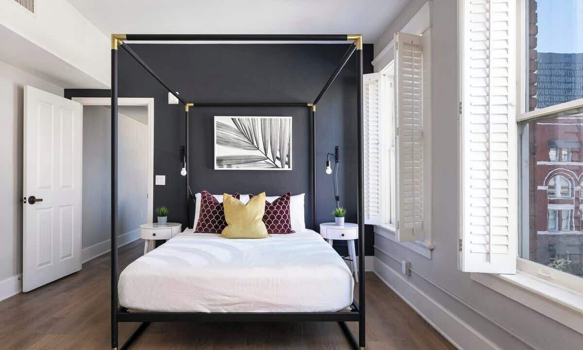 Photo of Bedroom in Gaslamp Quarter