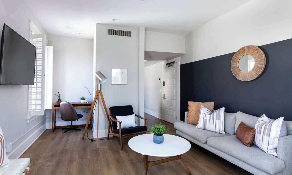 Photo of Livingroom in Gaslamp Quarter