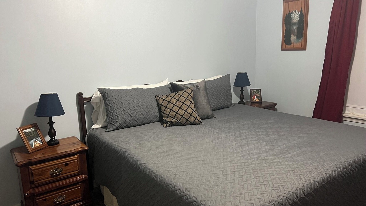 Photo of Bedroom in Almo