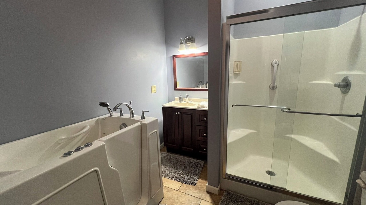 Photo of Bathroom in Almo