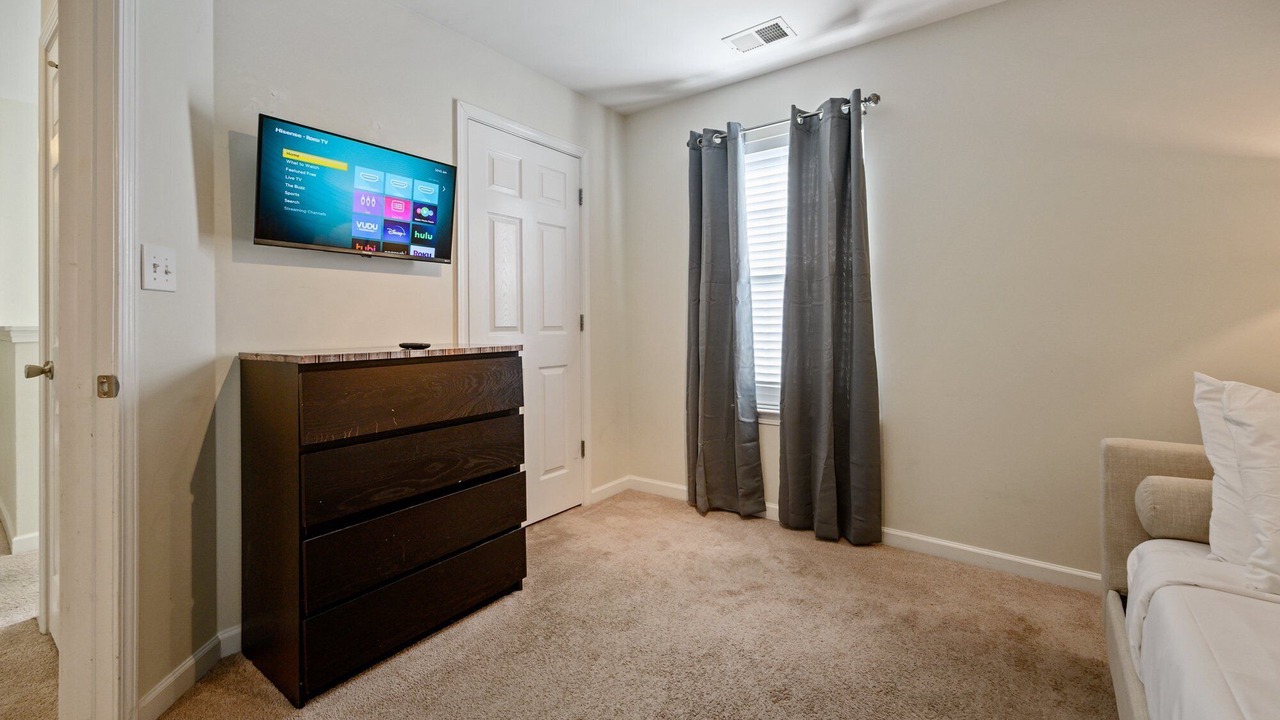 Photo of Bedroom in Acworth