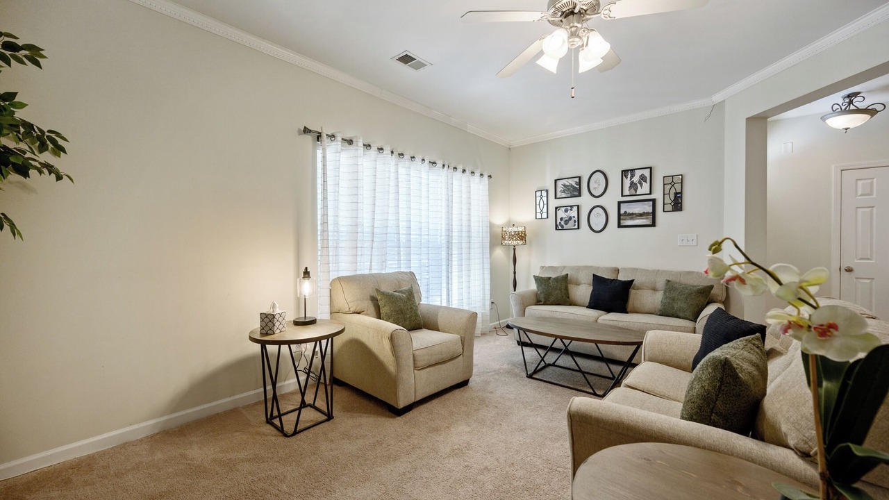 Photo of Livingroom in Acworth