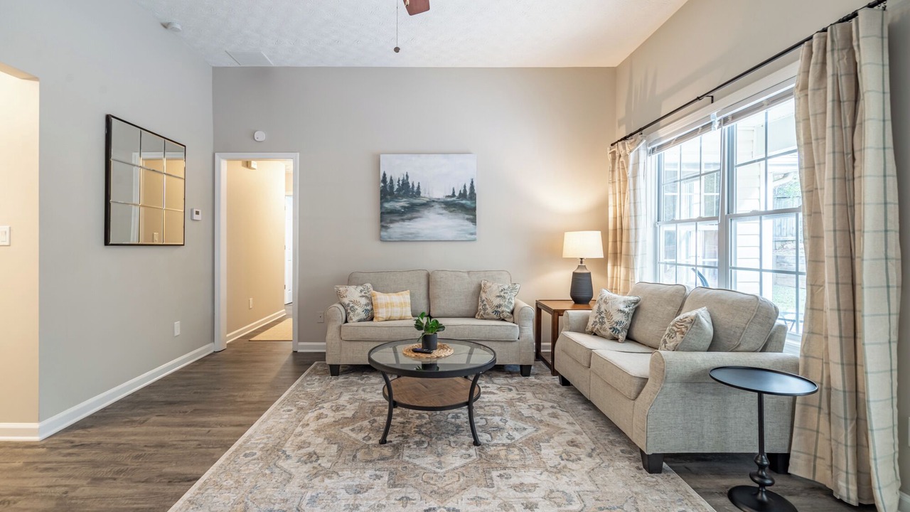 Photo of Livingroom in Silver Creek