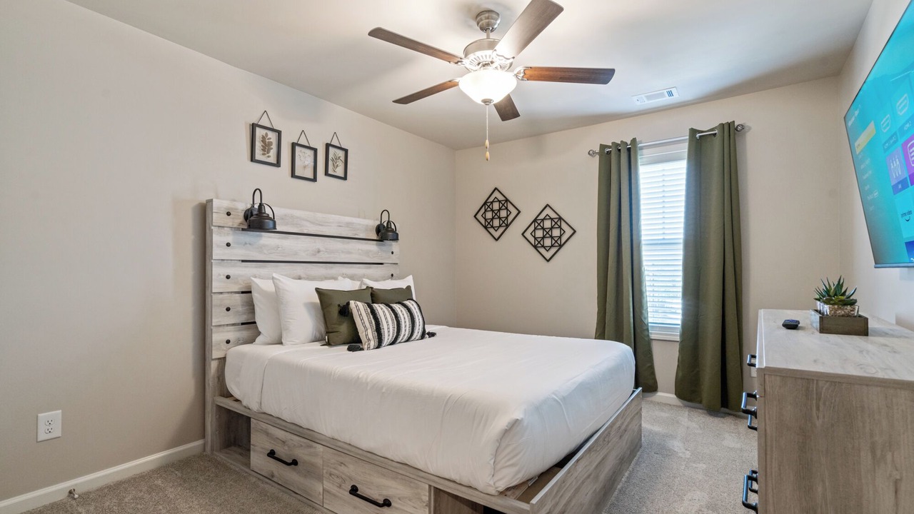 Photo of Bedroom in Norcross