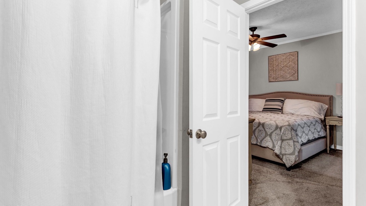 Photo of Bedroom in Acworth