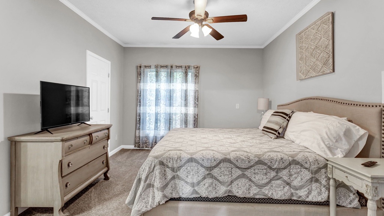 Photo of Bedroom in Acworth