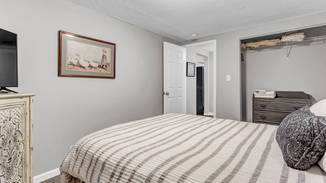 Photo of Bedroom in Acworth