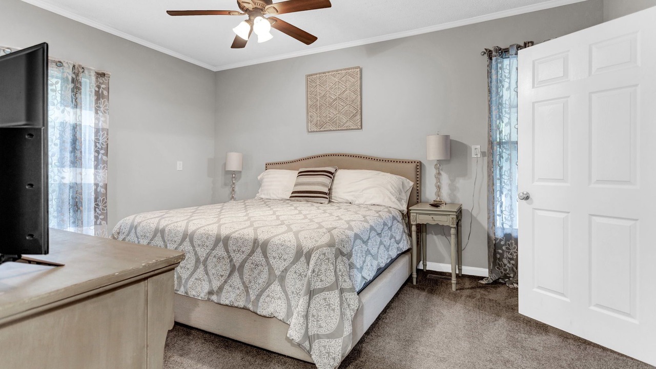 Photo of Bedroom in Acworth