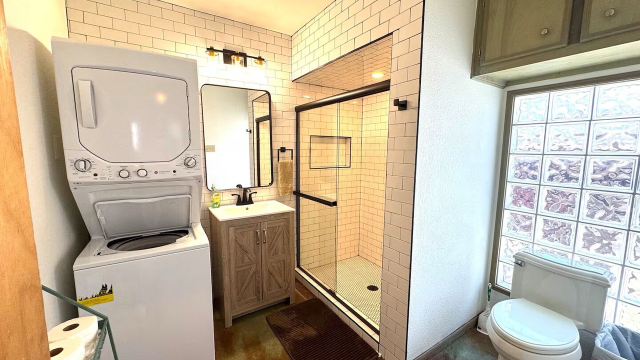 Photo of Bathroom in South Side