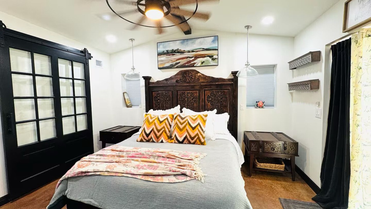 Photo of Bedroom in South Side