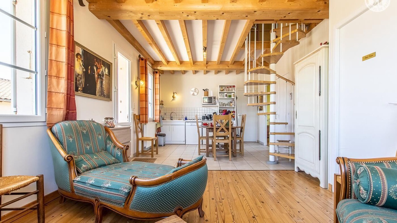 Photo of Others in Fuisse