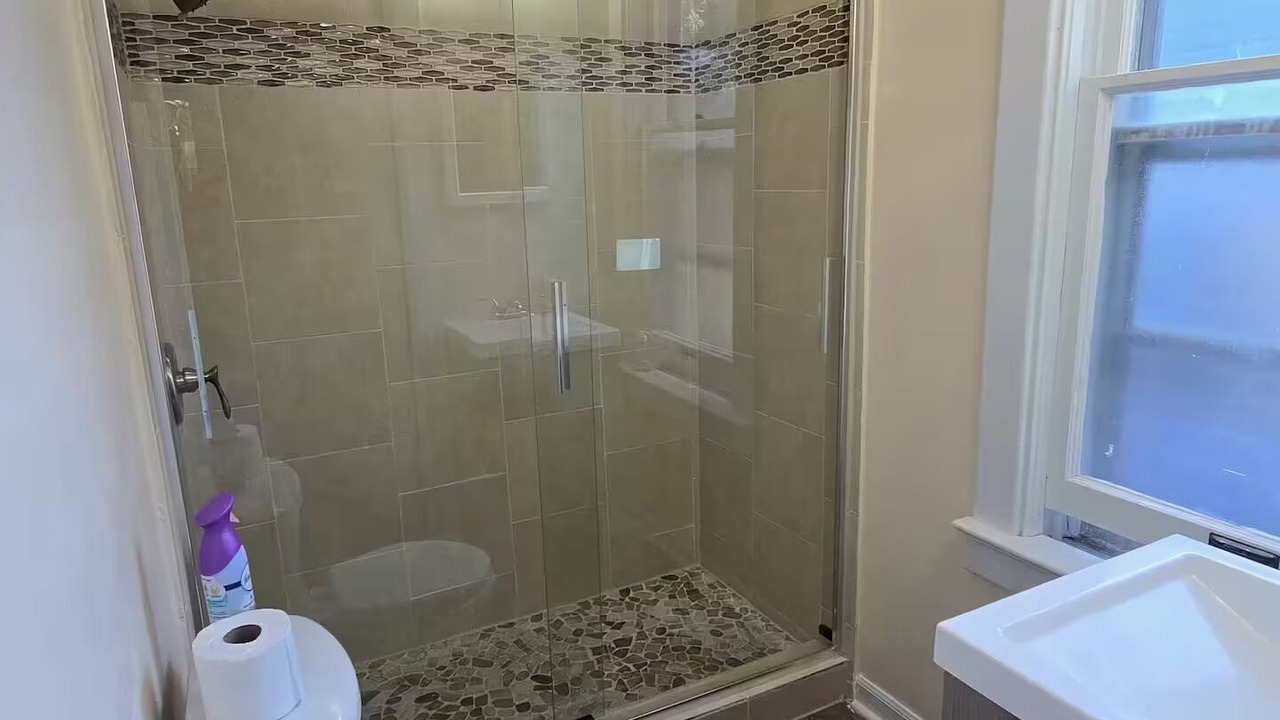 Photo of Bathroom in Elgin