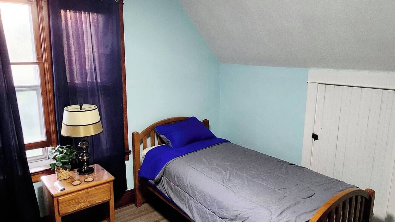 Photo of Bedroom in Elgin