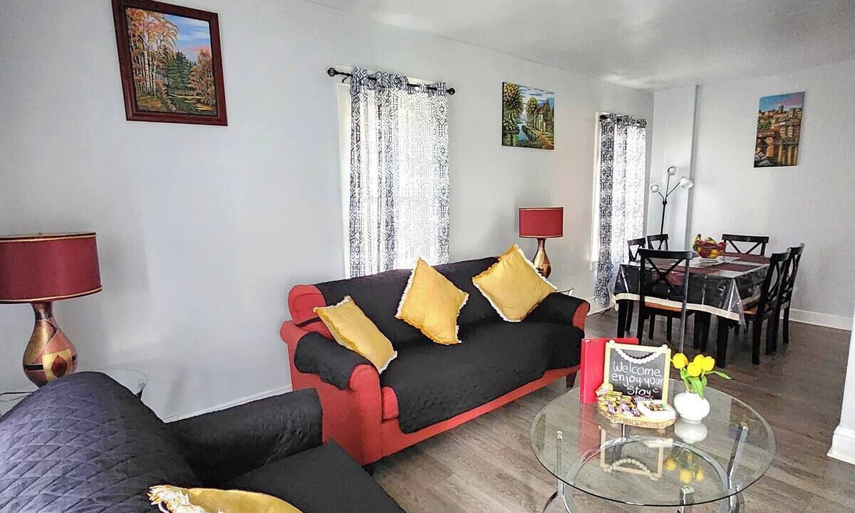 Photo of Livingroom in Elgin