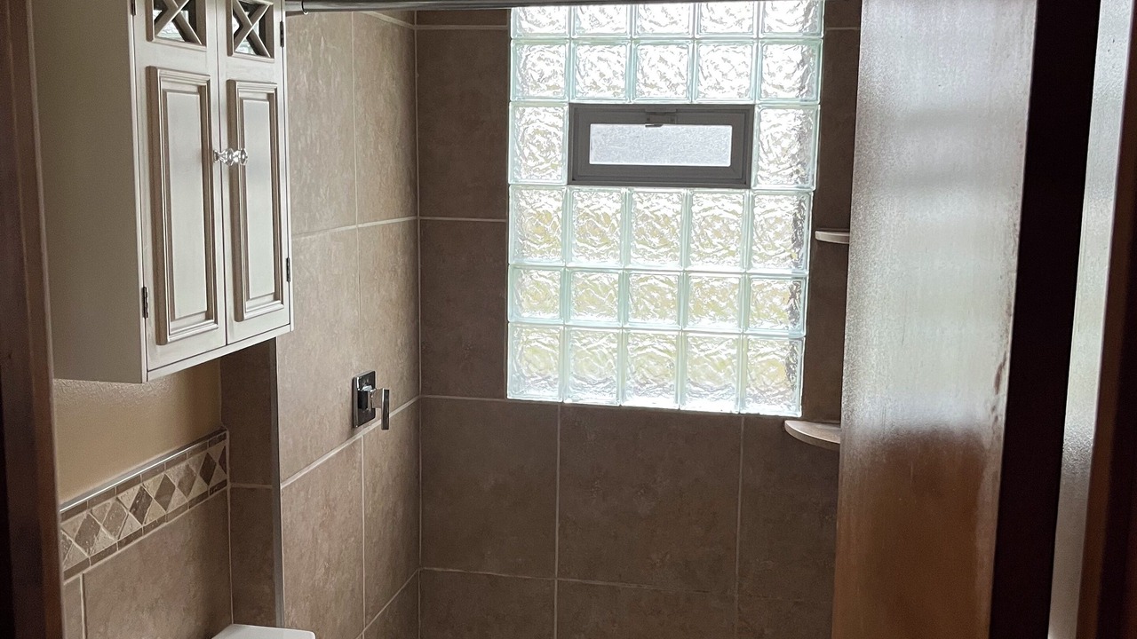 Photo of Bathroom in Niles