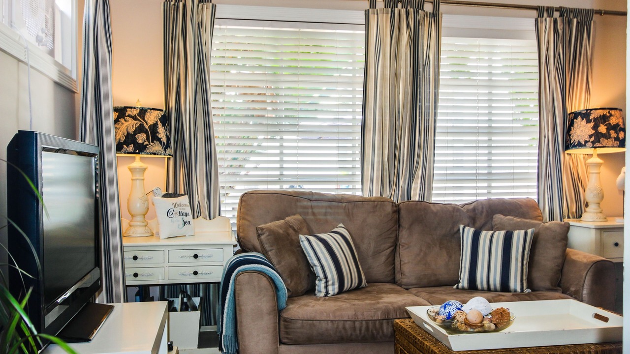 Photo of Livingroom in Beach Barber Tract