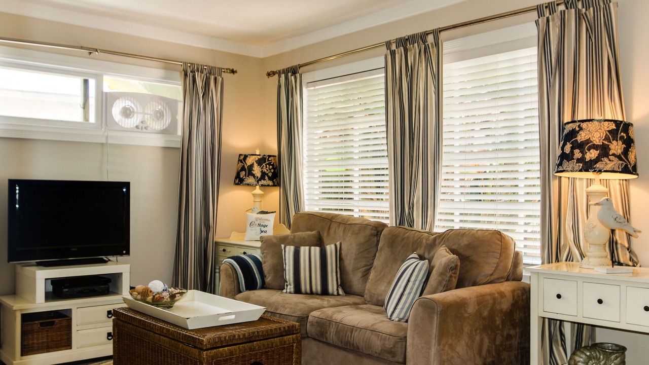Photo of Livingroom in Beach Barber Tract
