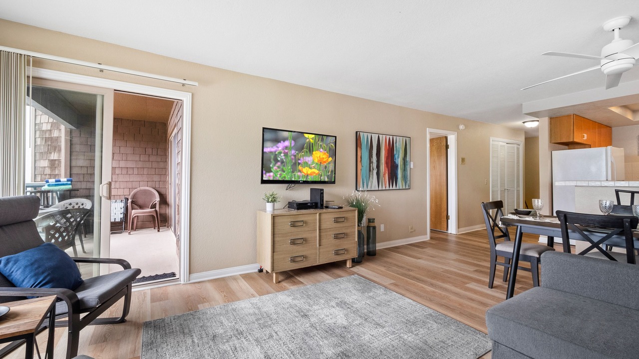 Photo of Livingroom in South Oceanside