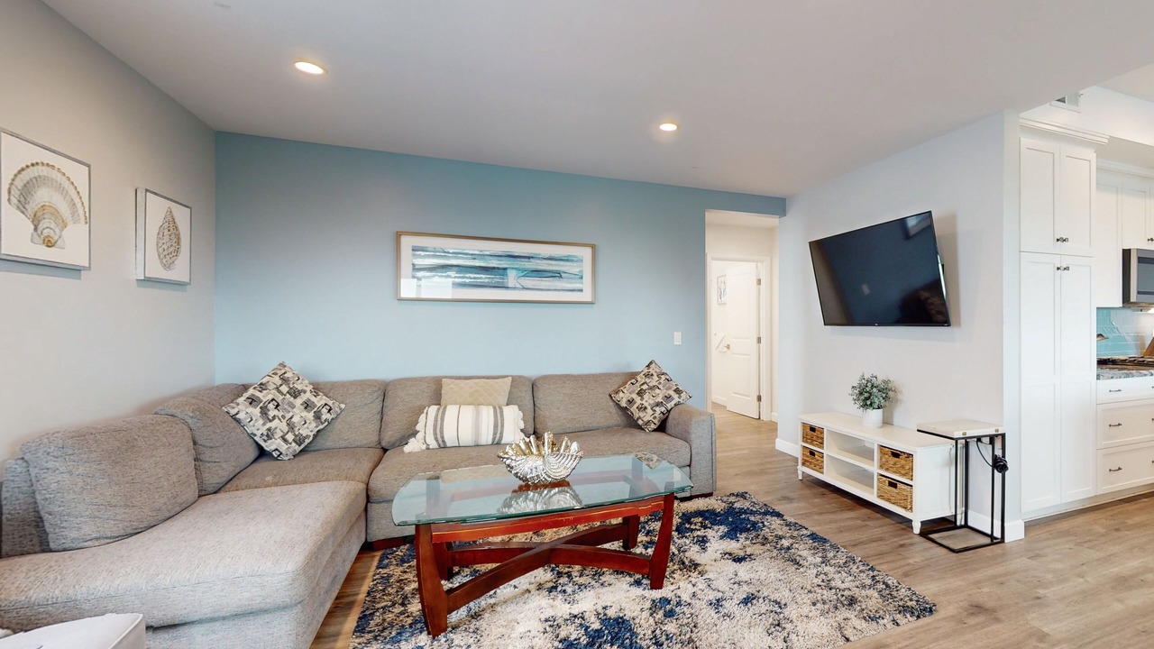 Photo of Livingroom in La Jolla Mesa