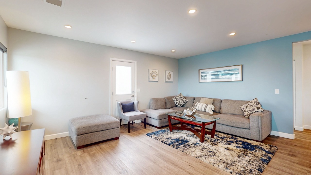 Photo of Livingroom in La Jolla Mesa