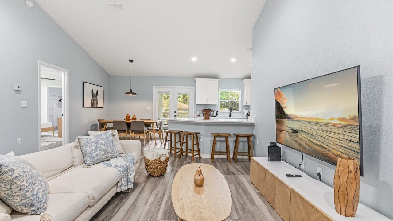 Photo of Livingroom in Fellowship