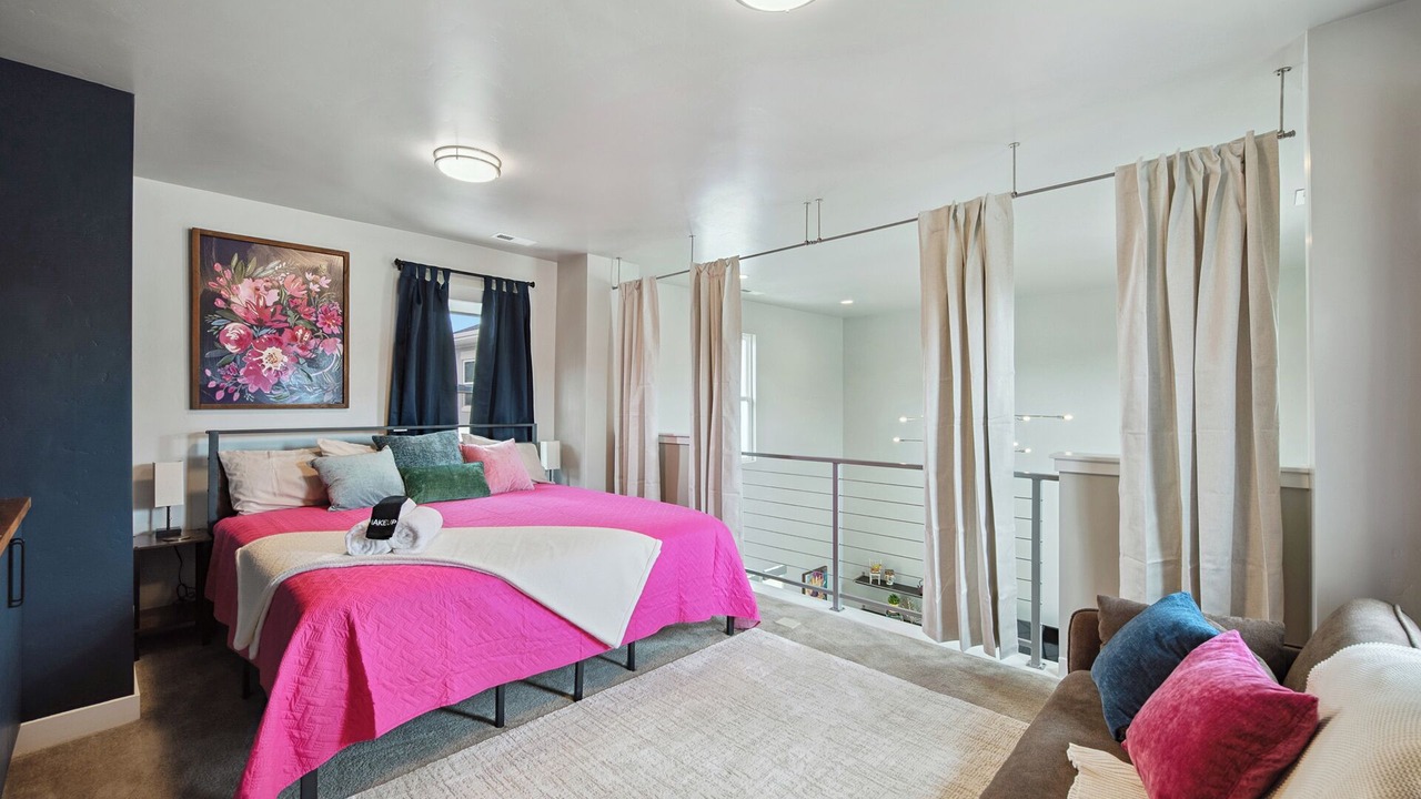 Photo of Bedroom in Daybreak