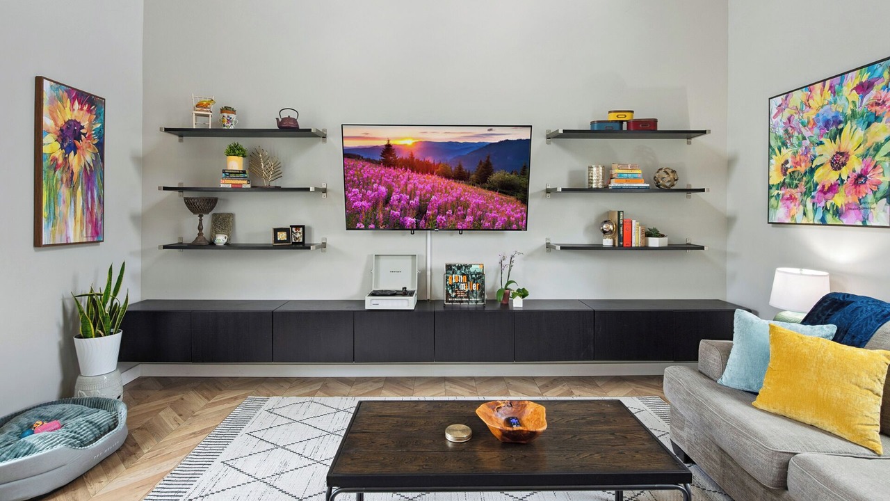 Photo of Livingroom in Daybreak