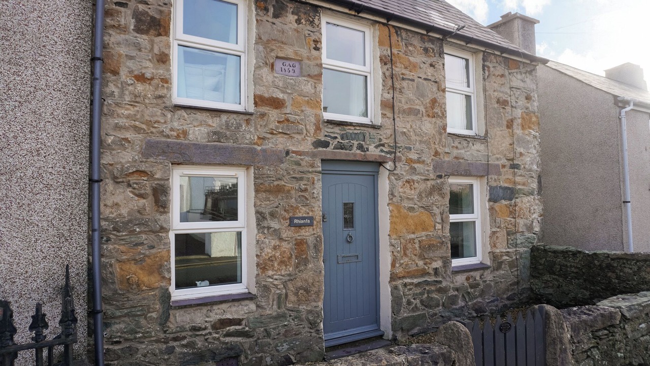 Photo of Outdoor in Newborough