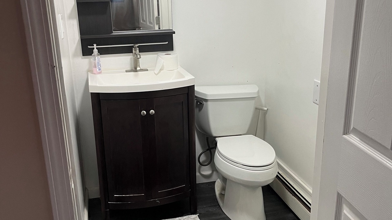 Photo of Bathroom in Niles