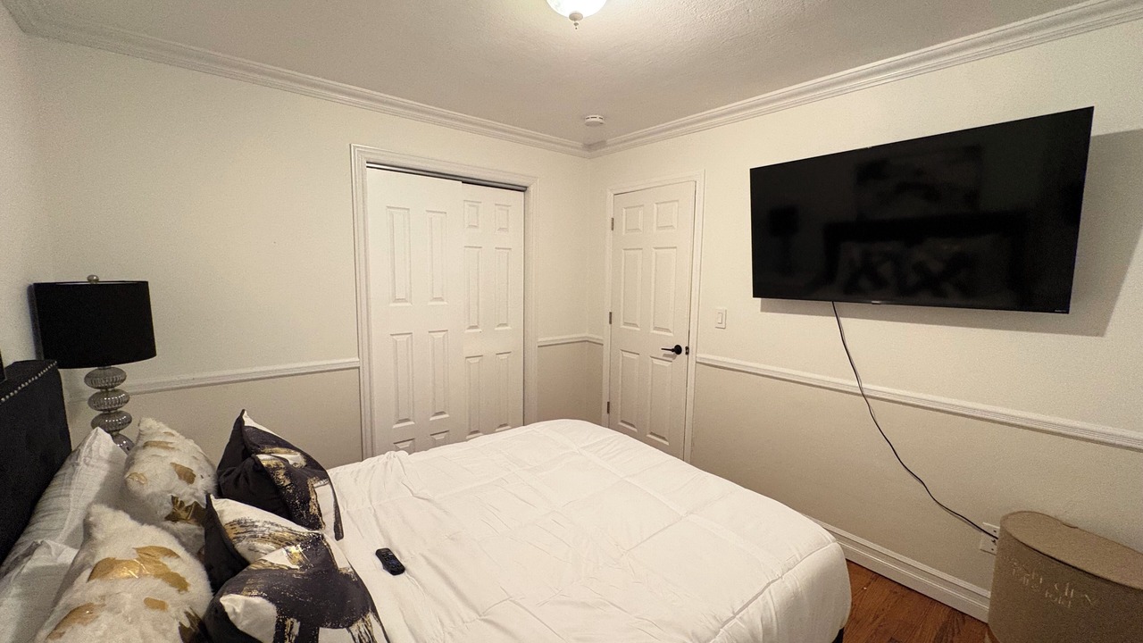 Photo of Bedroom in Dix Hills