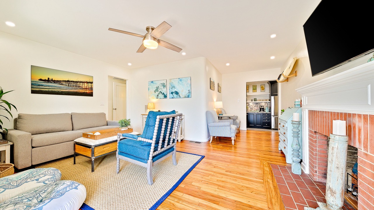 Photo of Livingroom in South Mission Beach